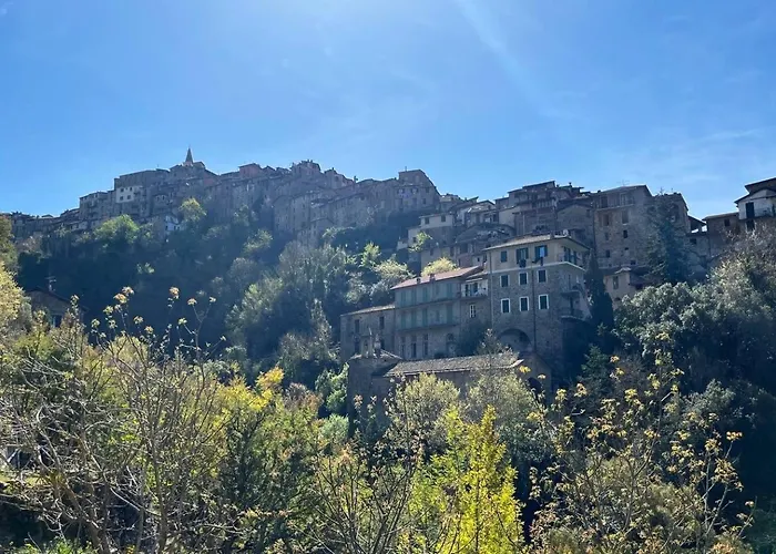 Casale In Campagna Ristrutturato Villa Apricale
